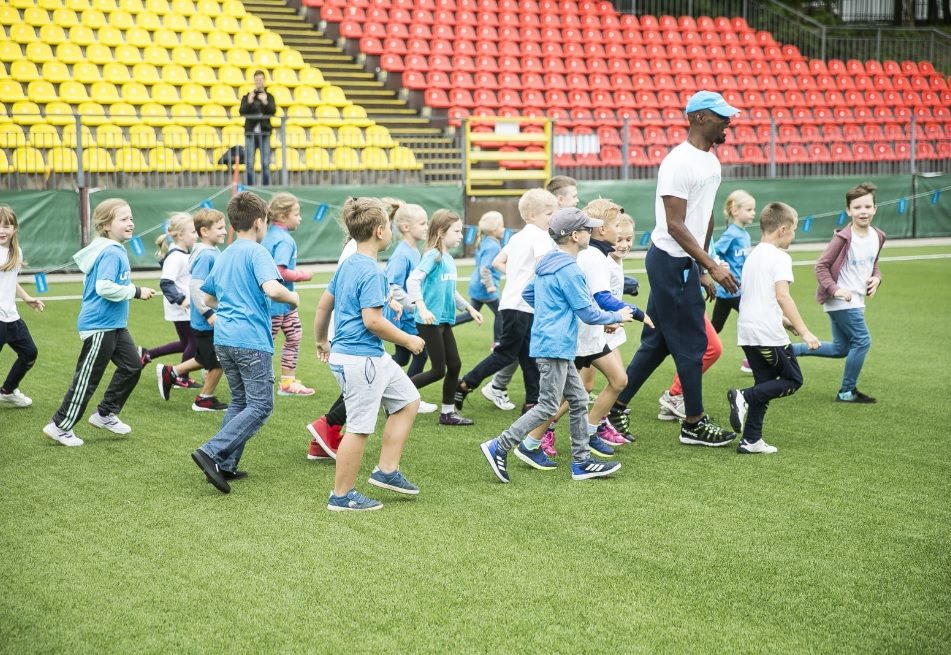 8th UNICEF Kids running