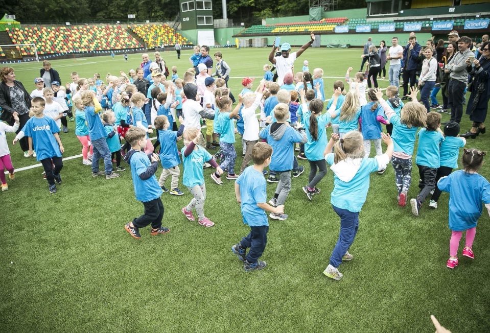 8th UNICEF Kids running